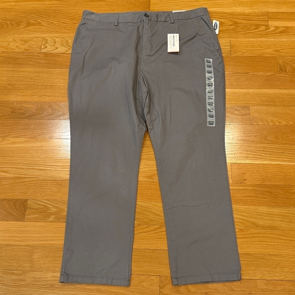 Nwt Old navy Ultimate athletic built- in flex pants size 40X 30.